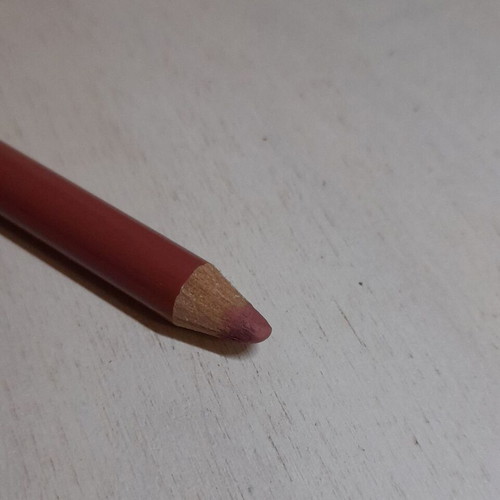Rimmel Lasting Finish 080 Blushing Nude Lip Pencil used