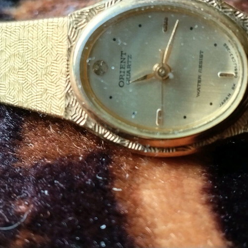 Orient Quartz ladies gold watch vintage like new