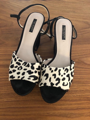 Πλατφόρμες Zara 38 με ponyskin μεταχειρισμένες