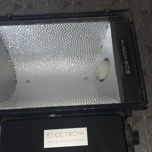 Halogen floodlight IP65 30×41 new