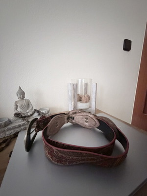 Vintage belts used, white and brown