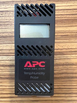 APC AP9520TH temperature and humidity sensor used with display