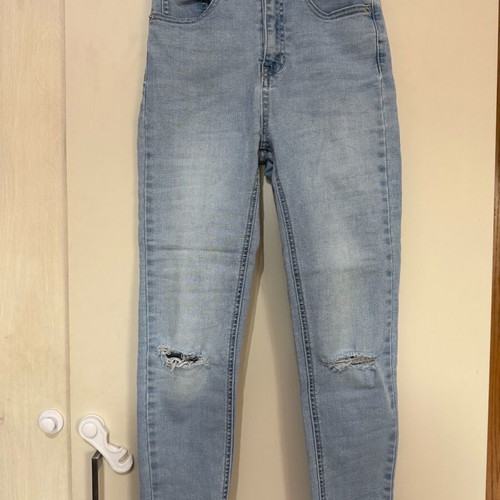 Jean pants Pull & Bear like new, slim fit blue with knee rips