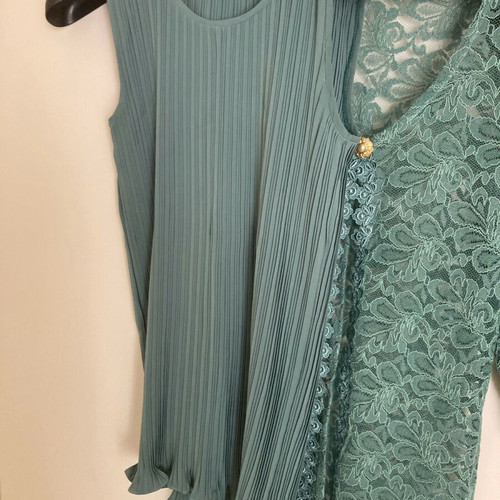 Abiye set like new, long pleated skirt, pleated top and lace jacket petrol color