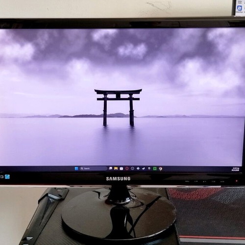 Samsung 23" FHD 1080p monitor used, model S23A350H
