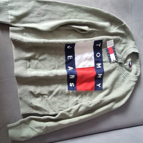 Tommy Hilfiger green sweater new, size M