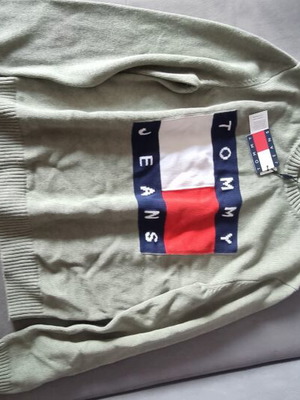 Tommy Hilfiger green sweater new, size M