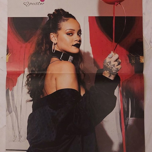 Shawn Mendes & Rihanna poster like new, size 41x28