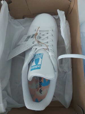 Adidas Stan Smith sneakers new, size 38 2/3, white and blue