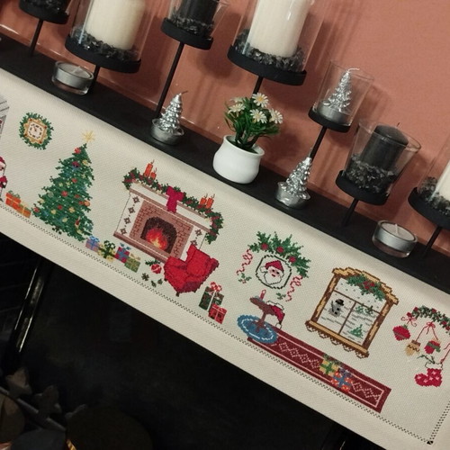 Embroidered Christmas table runner for fireplace, new, beige etamine