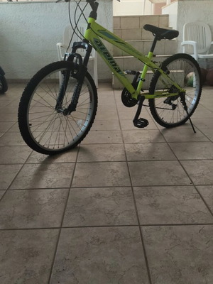 Alpina city bike like new, yellow, 26 inch wheels, V-Brakes