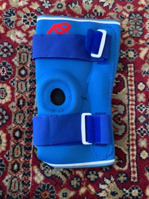 Knee Brace Like New