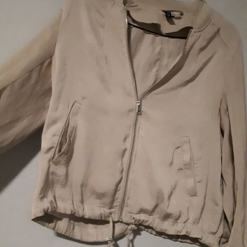 H&M beige jacket like new, size S