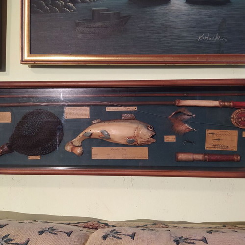 Vintage shadow box fishing decoration Rainbow Trout like new, 80cm