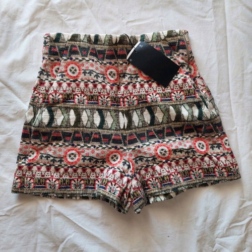 Zara printed shorts new, size XS
