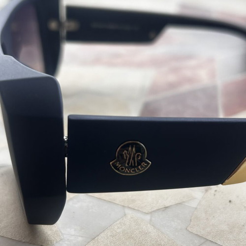 Moncler sunglasses, blue