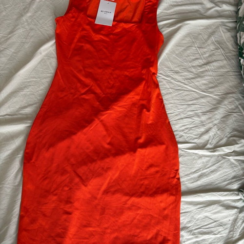 Nava women's dress new, elastic, red
