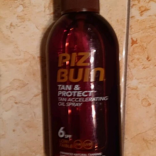 Piz Buin sun oils with SPF 6 and 15 new