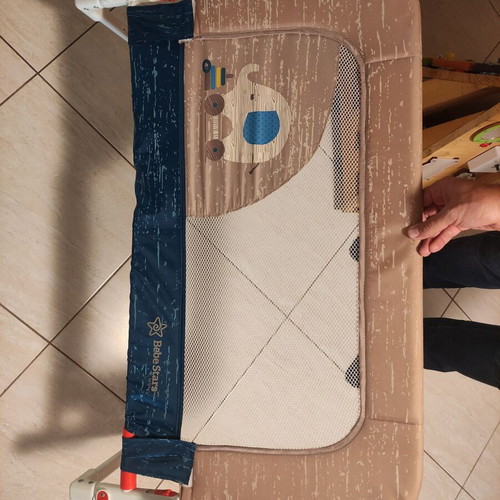 Bed guard for toddler bed like new