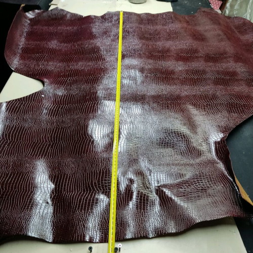 Genuine 2mm leather with pressed crocodile pattern like new, 6 pieces