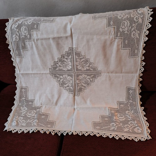 Handmade square tablecloth 1x1