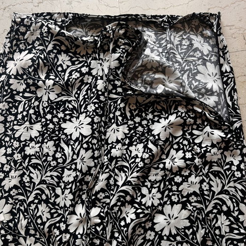 Floral skirt Sinsay size L, like new, black and white