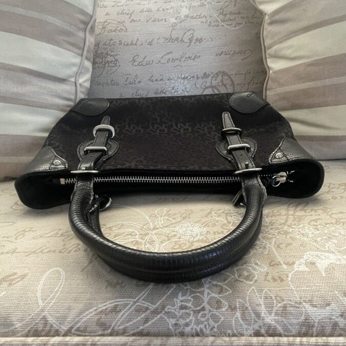 DKNY handbag black like new, elegant and easy to carry