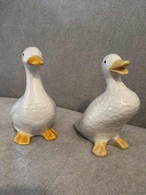Ceramic decorative ducks like new, pair