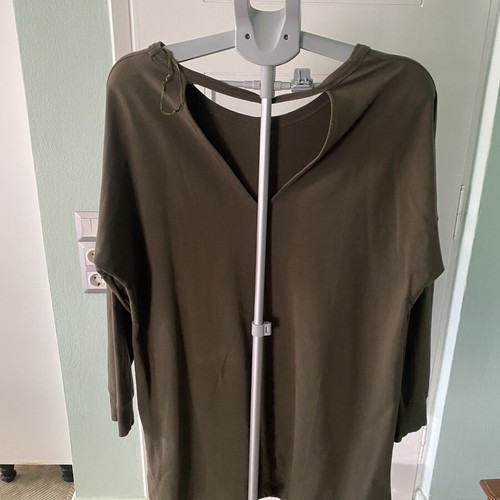 Long blouse like new, size M, green