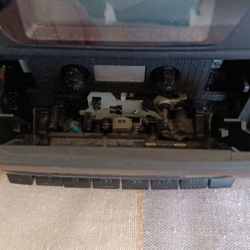 Radio cassette player CD used with battery operation and CD door issue