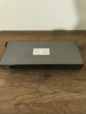 LevelOne 24-port 10/100 Rackmount Switch used