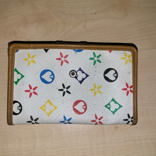 Tous wallet like new