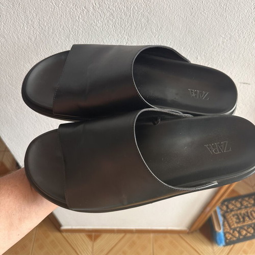 Zara men's slippers, size 45, black