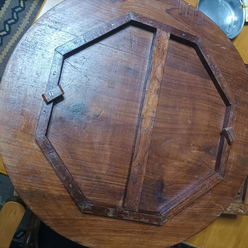 Carved folding table like new, Moroccan origin, octagonal 45cm