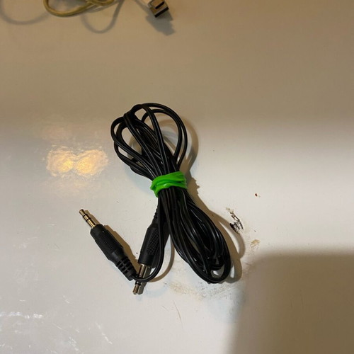 Various cables like new, pack of 6