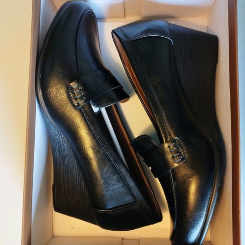 La Coquette loafers women's genuine leather new, size 40, black