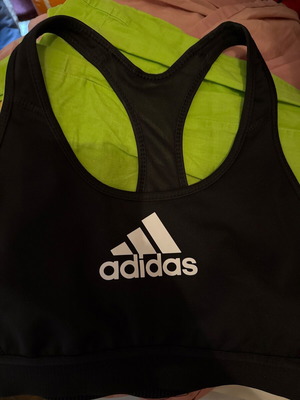 Αθλητικό μπουστακι Adidas
