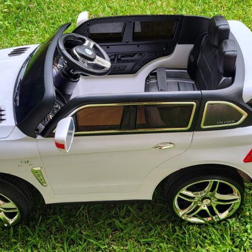 Mercedes-Benz 12V children's electric car like new