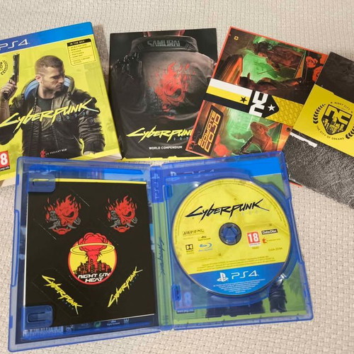 Cyberpunk 2077 PS4 Standard Day One Edition like new with extras