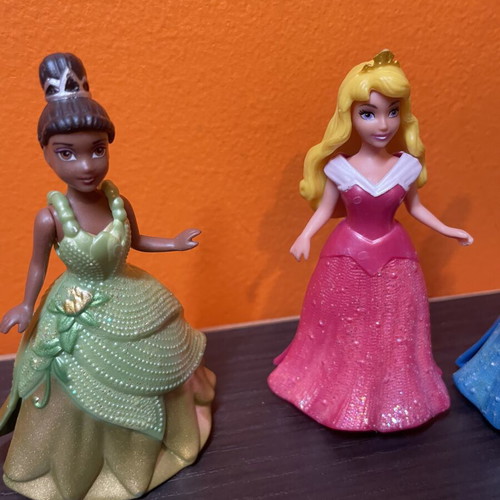 Disney Magiclip princess mini figure set of 8, like new