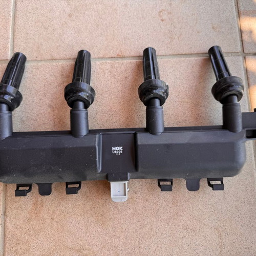 NGK U6005 Ignition Coil for Peugeot 106 like new