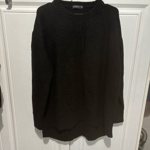 Zara knitted black long sweater like new, size L