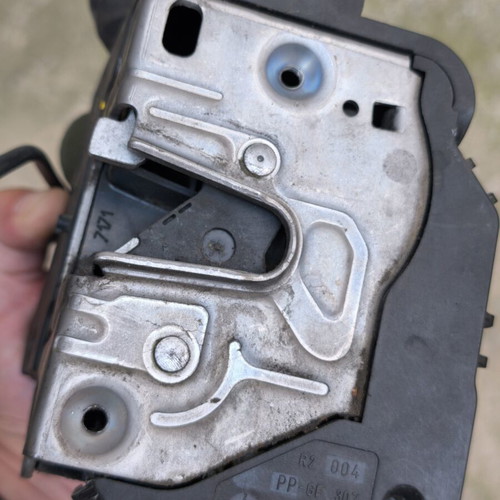 Mercedes front right door lock with control unit and plastic