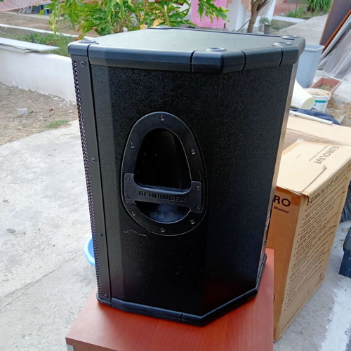 Eurolive B1220 Pro speakers used, set of 2