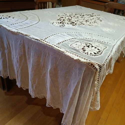 Handmade antique tablecloth like new