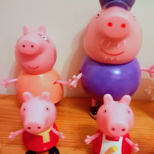 Peppa Pig figures set of 10, like new
