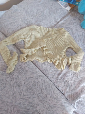 Cardigan lightly used, size M