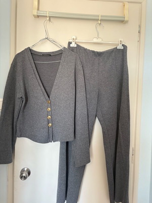 Σετ Zara soft σαν καινούργιο, γκρι, μέγεθος Large