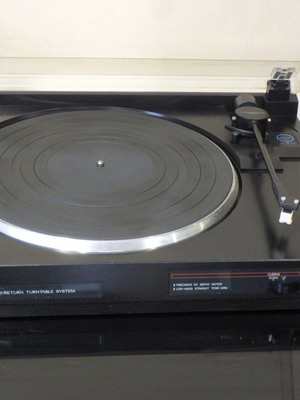 JVC L-AX11 turntable with Audio-Technica AT-3600 cartridge
