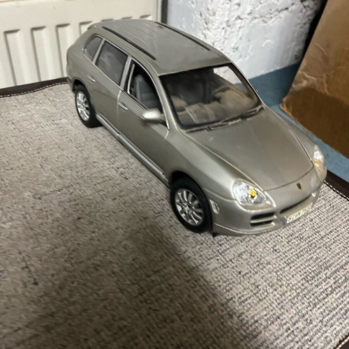 Model figures used in excellent condition